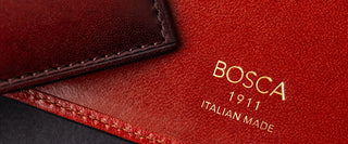 Mens Italian Italia leather wallet closeup