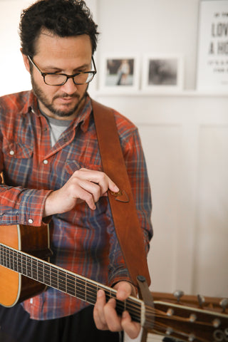 Dolce Guitar Strap with Pick Pocket