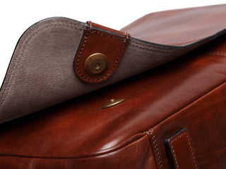 Dolce Italia Messenger Open front flap in Amber