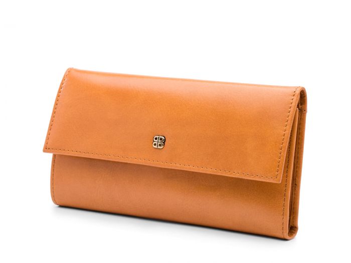 caramel clutch