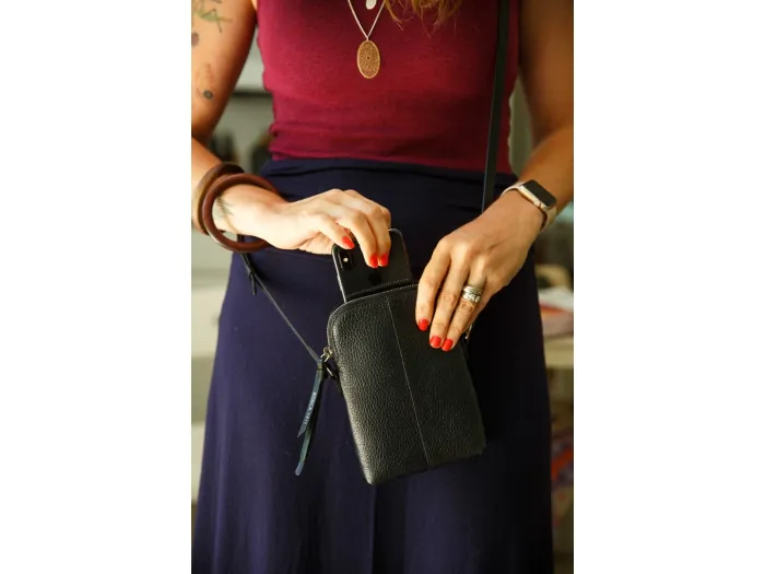 Buy KATE SPADE Beaded Parrot Crossbody Phone Bag | Black Color Tech | AJIO  LUXE
